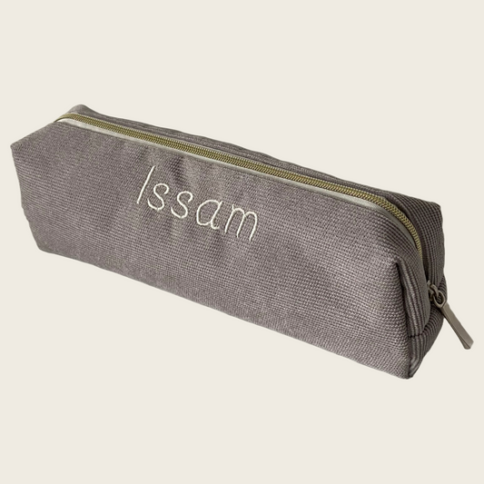 Etui met naam geborduurd